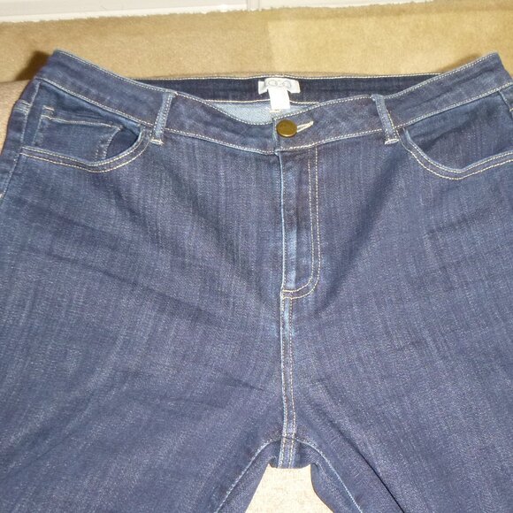 LOGO-By Lori Goldstein, Women's Dark wash blue denim jeans - Picture 3 of 8